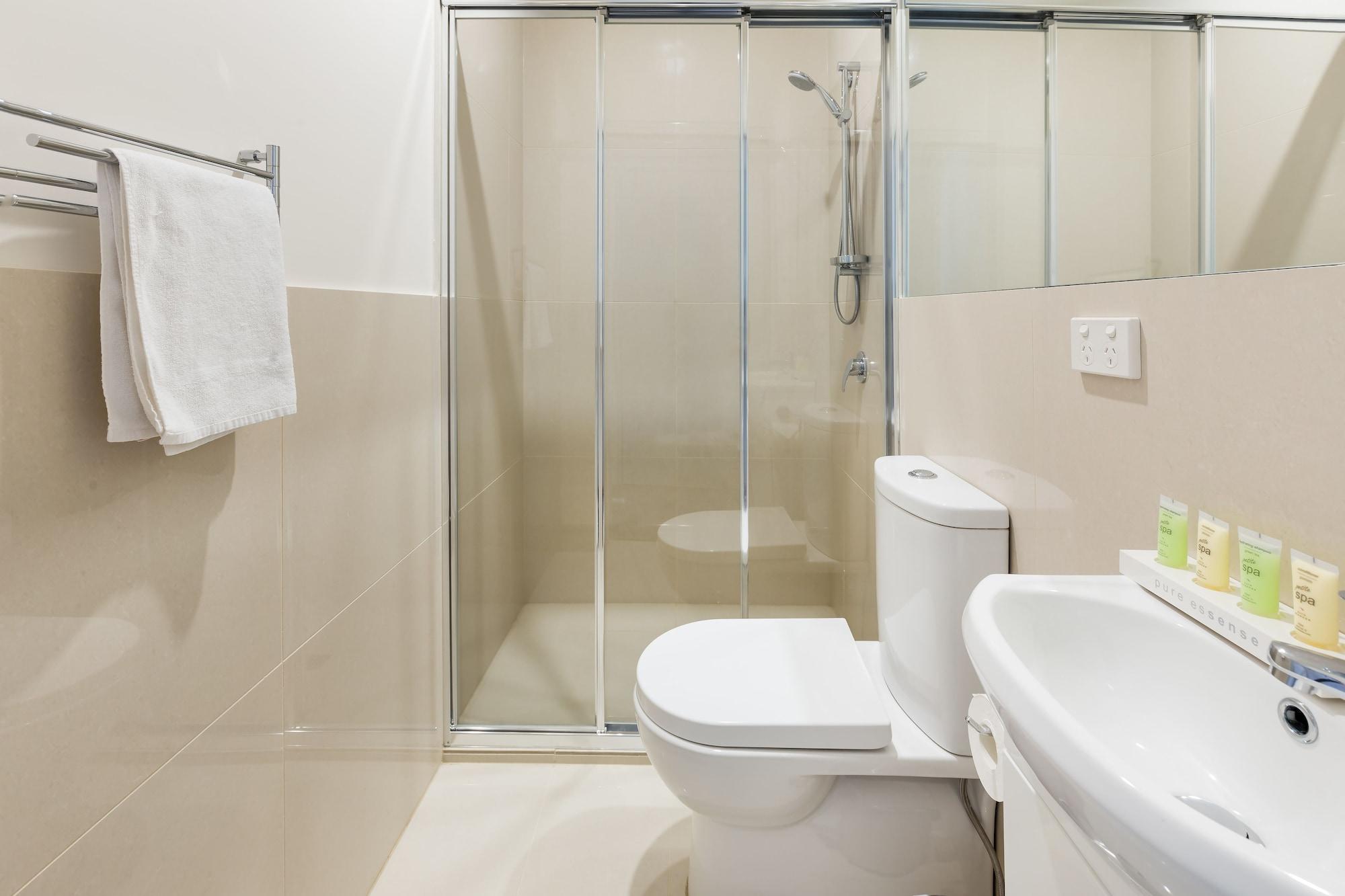 City Edge Dandenong Apartment Hotel Bagian luar foto