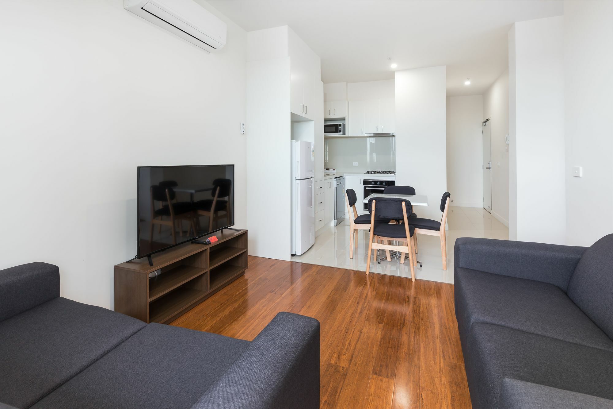 City Edge Dandenong Apartment Hotel Bagian luar foto