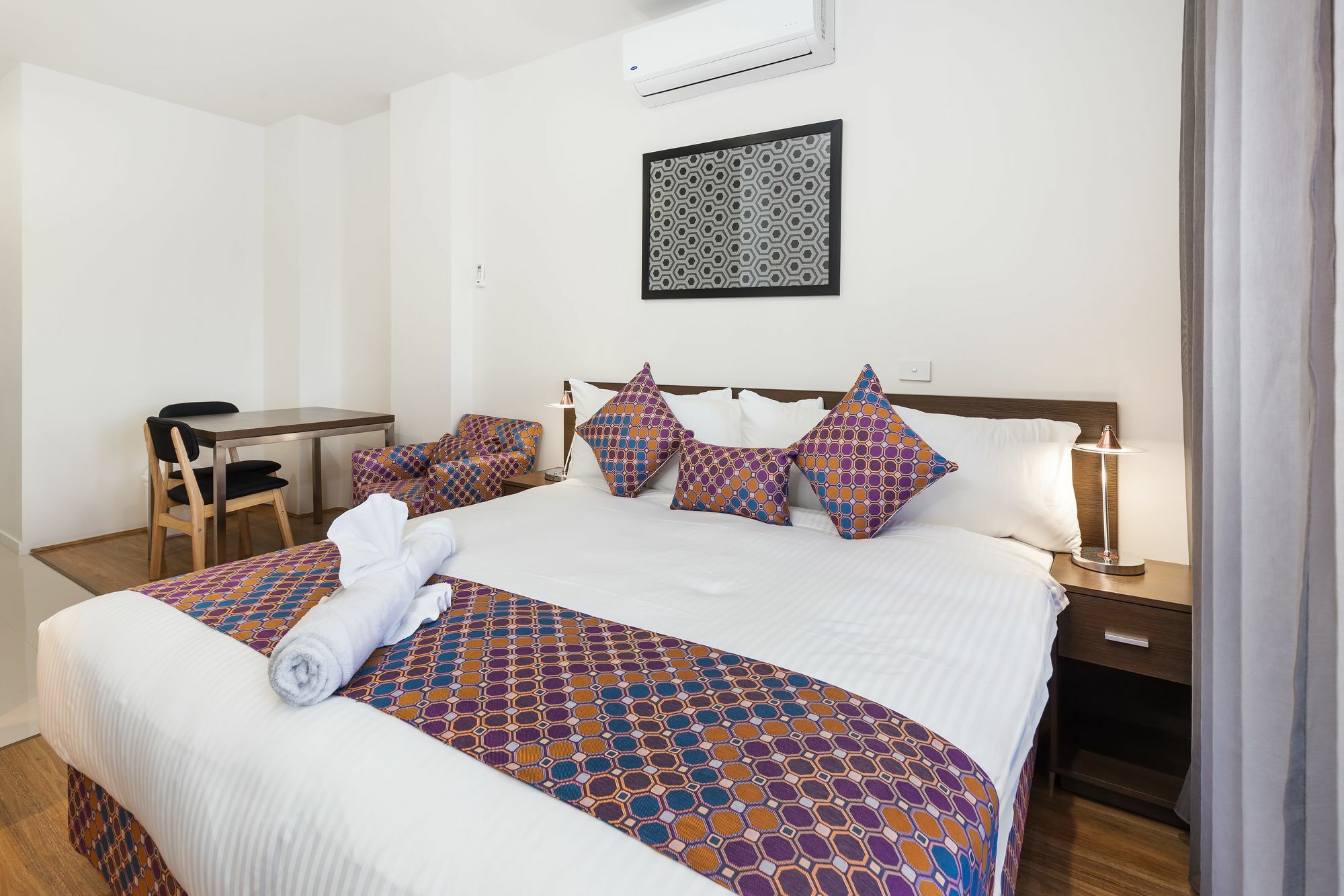 City Edge Dandenong Apartment Hotel Bagian luar foto