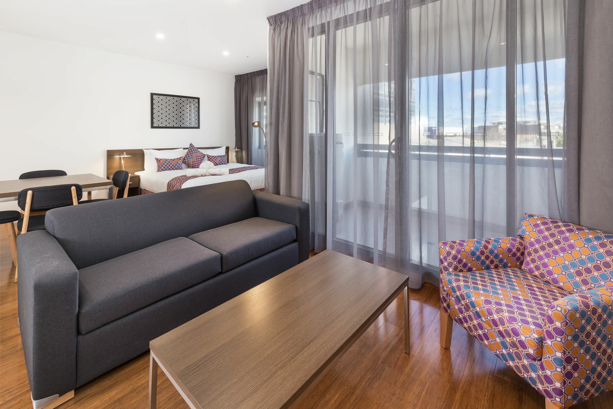 City Edge Dandenong Apartment Hotel Bagian luar foto